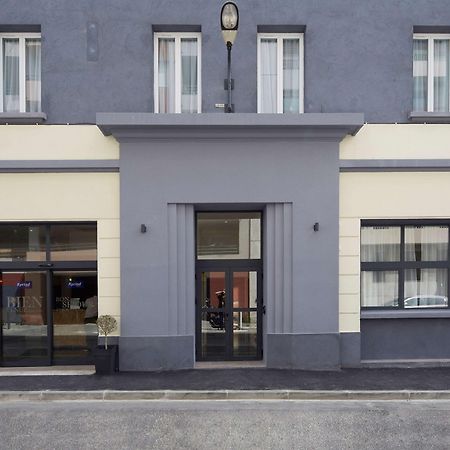 Kyriad Marseille Blancarde - Timone Exterior photo
